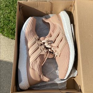 Adidas UltraBOOST 4.0 Ash Pearl